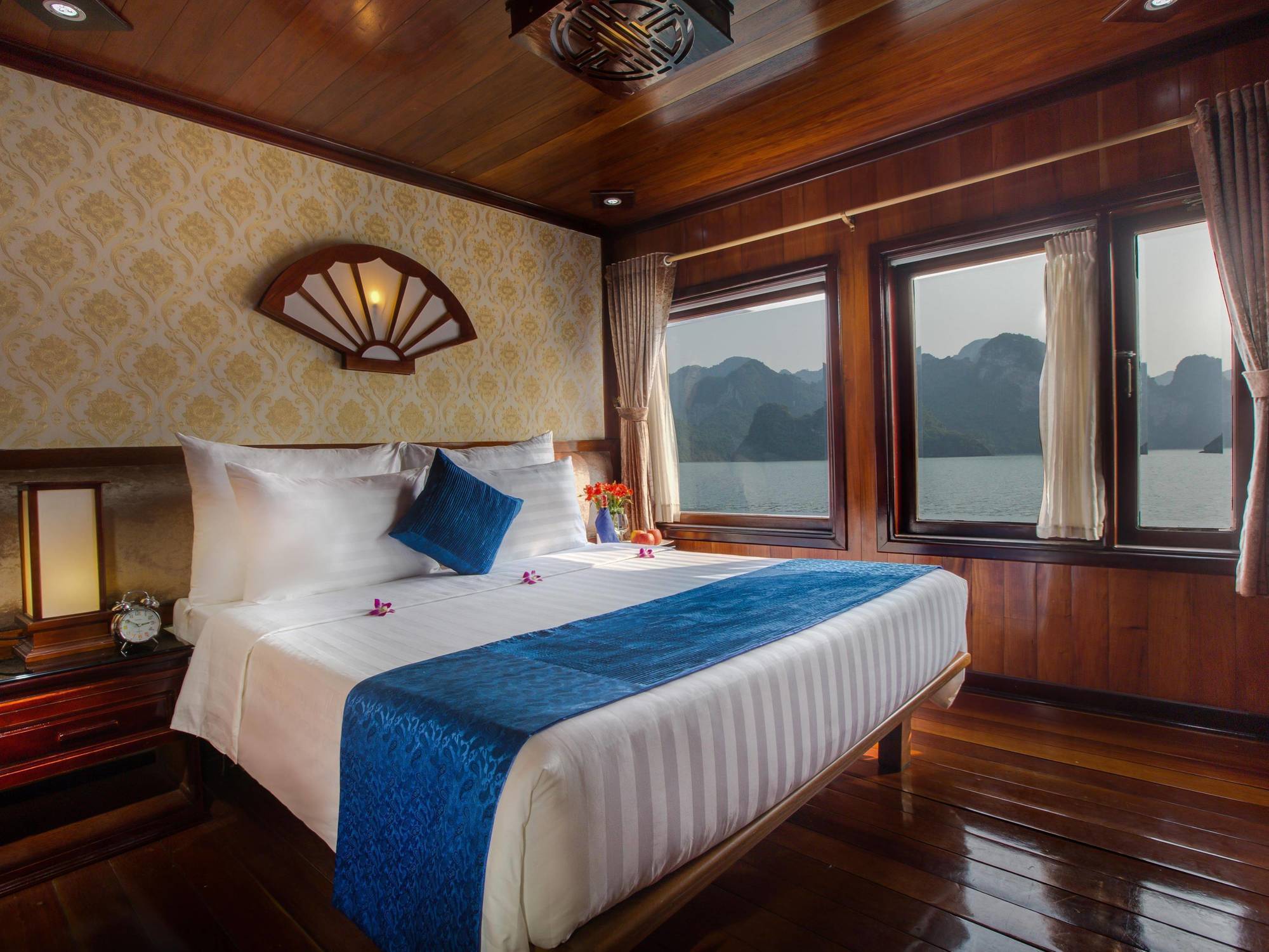 Hotel Flamingo Luxury Cruises Ha Long Exterior foto